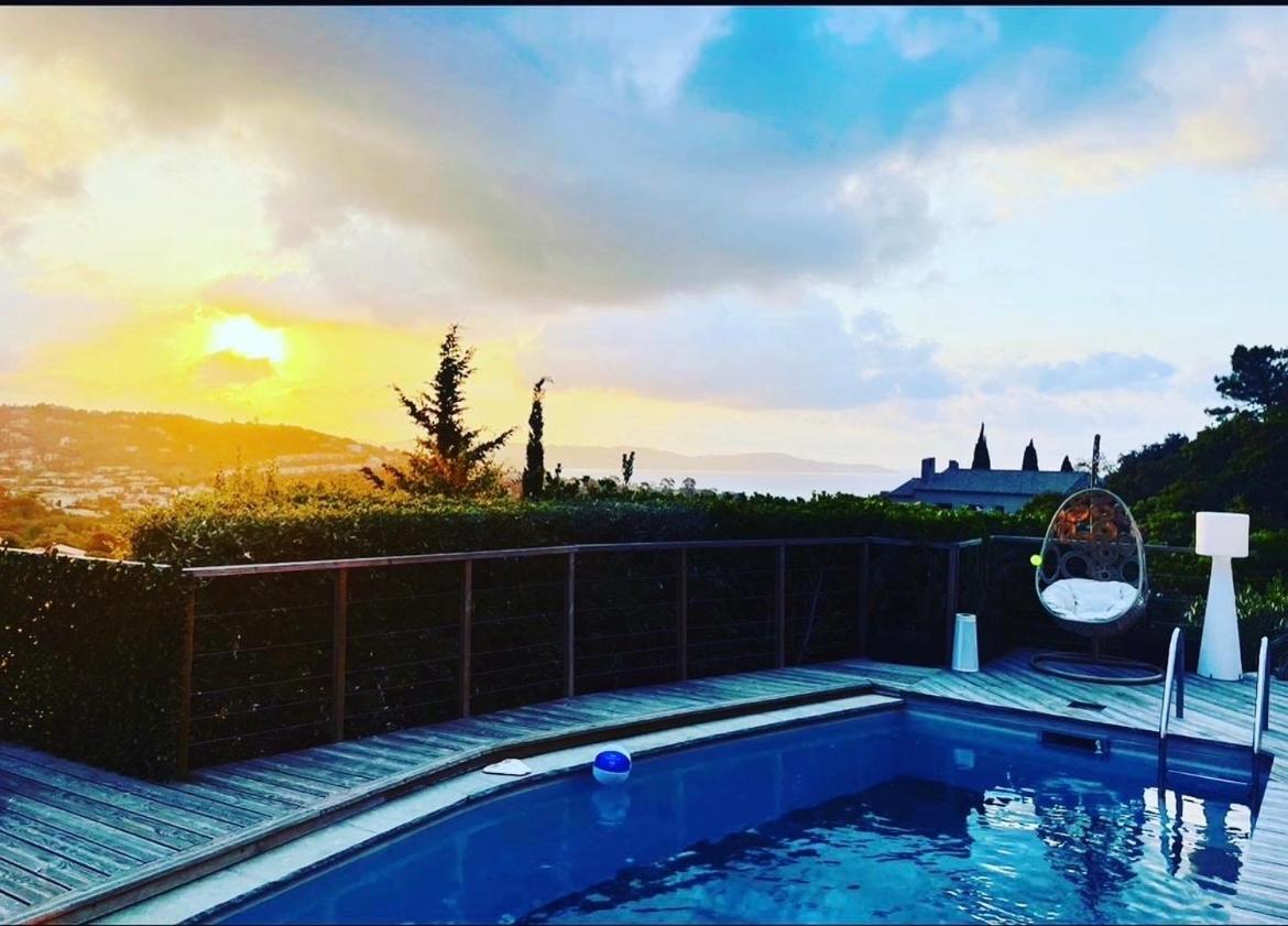 Villa Perla Saint-Tropez Cavalaire Sur Mer, 3-5 Chambres, Vue Mer, Piscine Chauffee Avril A Octobre ภายนอก รูปภาพ